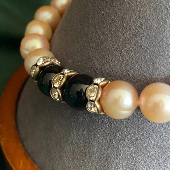 Vintage Pink Freshwater Pearl and Rhinestone Bracelet - Picture 8 of 15